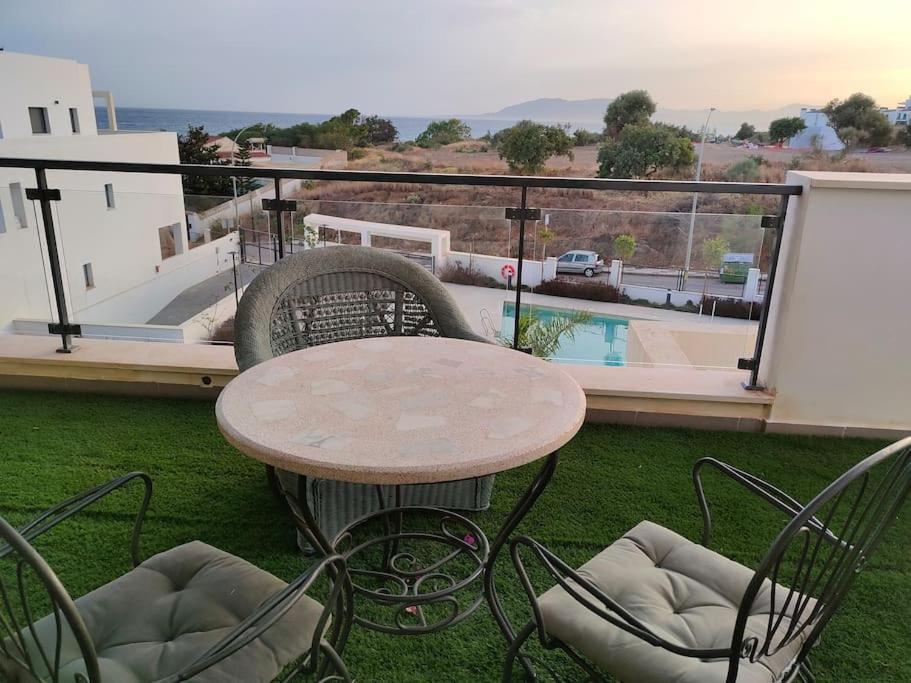 Atico Con Piscina, Golf, Vistas Al Mar Apartment Torre de Benagalbon Bagian luar foto