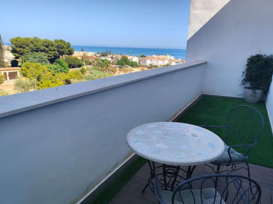 Atico Con Piscina, Golf, Vistas Al Mar Apartment Torre de Benagalbon Bagian luar foto