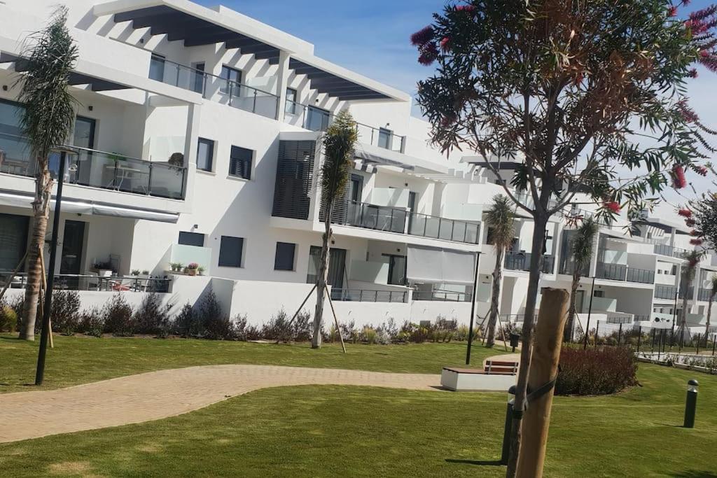 Atico Con Piscina, Golf, Vistas Al Mar Apartment Torre de Benagalbon Bagian luar foto
