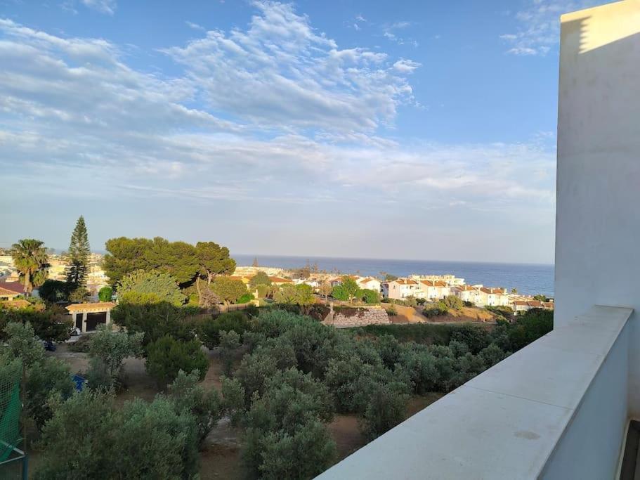 Atico Con Piscina, Golf, Vistas Al Mar Apartment Torre de Benagalbon Bagian luar foto