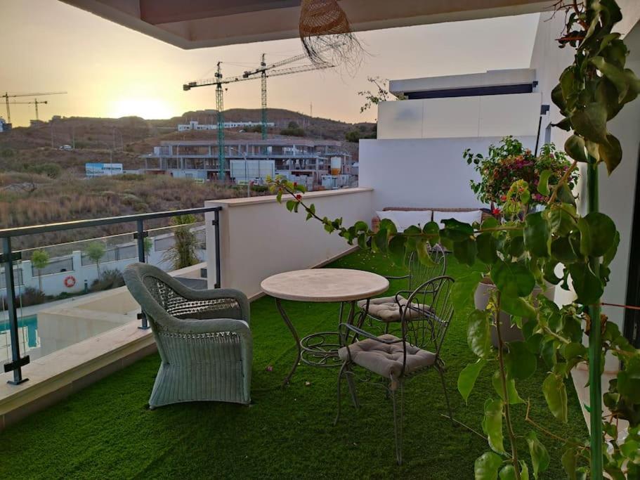 Atico Con Piscina, Golf, Vistas Al Mar Apartment Torre de Benagalbon Bagian luar foto