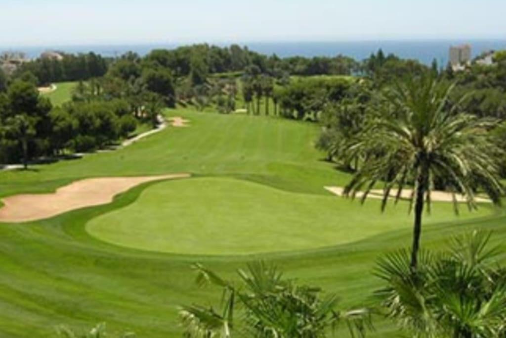 Atico Con Piscina, Golf, Vistas Al Mar Apartment Torre de Benagalbon Bagian luar foto