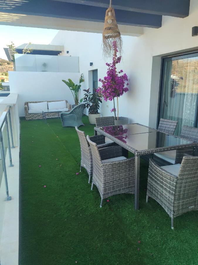 Atico Con Piscina, Golf, Vistas Al Mar Apartment Torre de Benagalbon Bagian luar foto